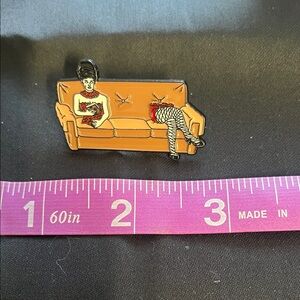 Beetlejuice Couch Enamel Pin 🖤🛋️ | Lydia Deetz Inspired